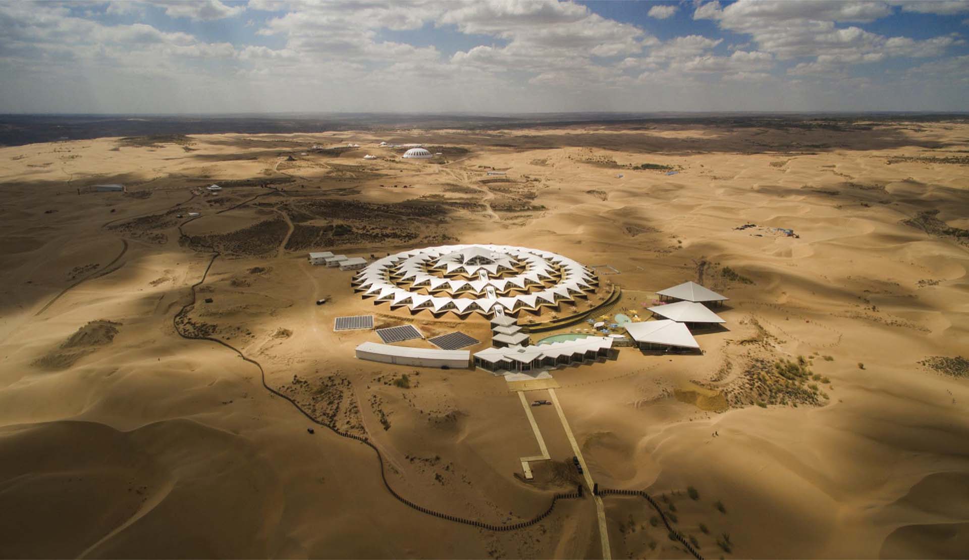 Xiangshawan Desert Lotus Hotel China