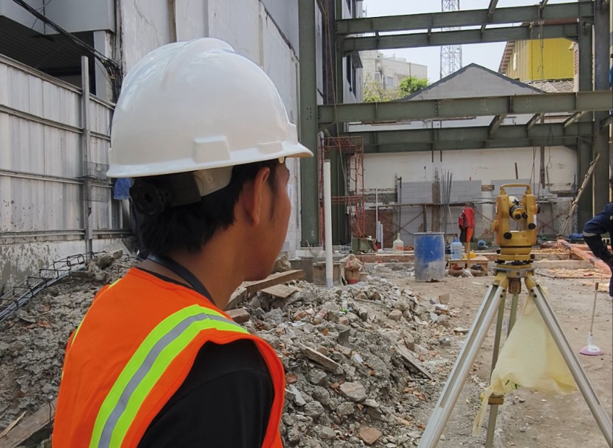 Di Balik Baja dan Beton: Progres 60% & Titik Balik Visi Kami